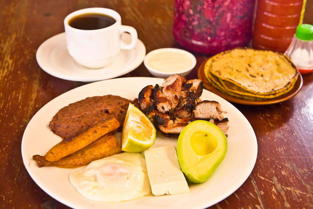 Deliciosos desayunos te ofrece El Palenque