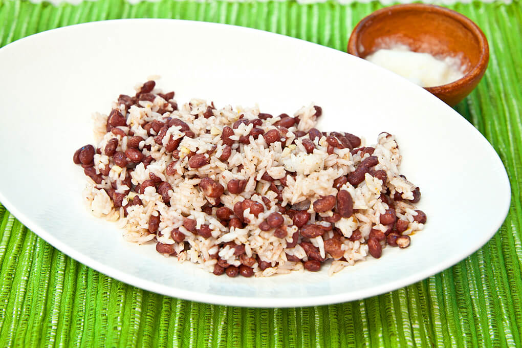 Rice and beans con coco