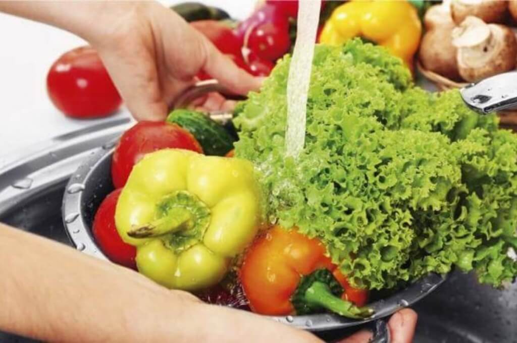 🍎 ¿Cuál es la forma más segura de desinfectar frutas y verduras?