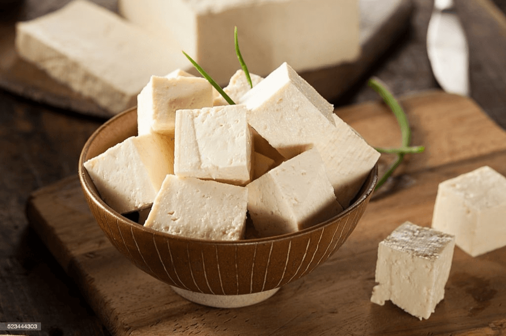 El tofu un alimento repleto de beneficios a la salud.