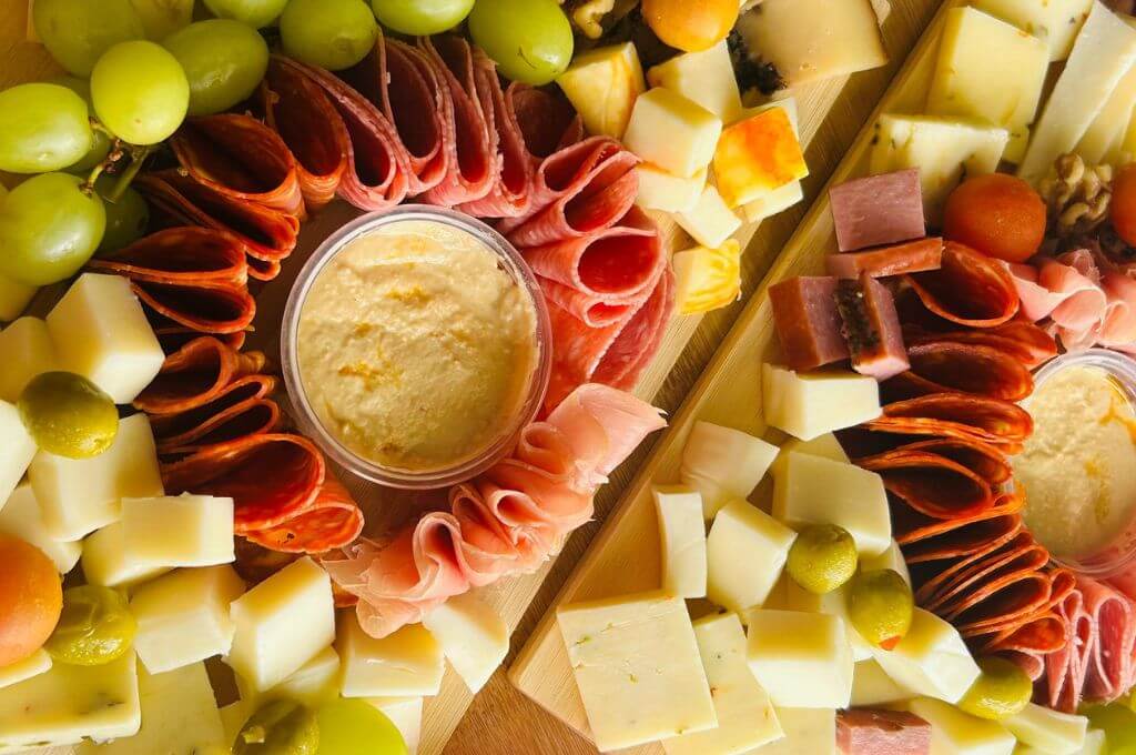 Sampedrana conquista con su emprendimiento Mhagus, donde vende tablas